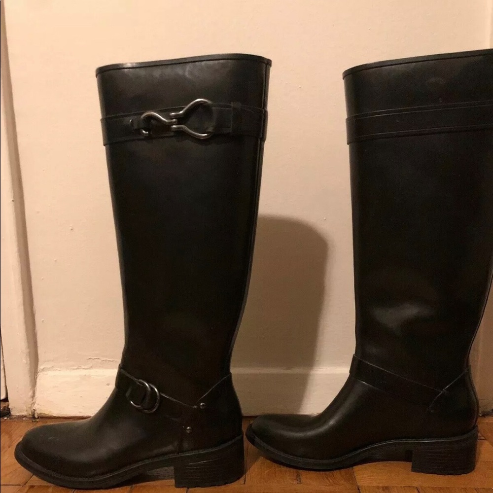 Cole Haan Women's Tantivy Riding Rain Boot Size 6B